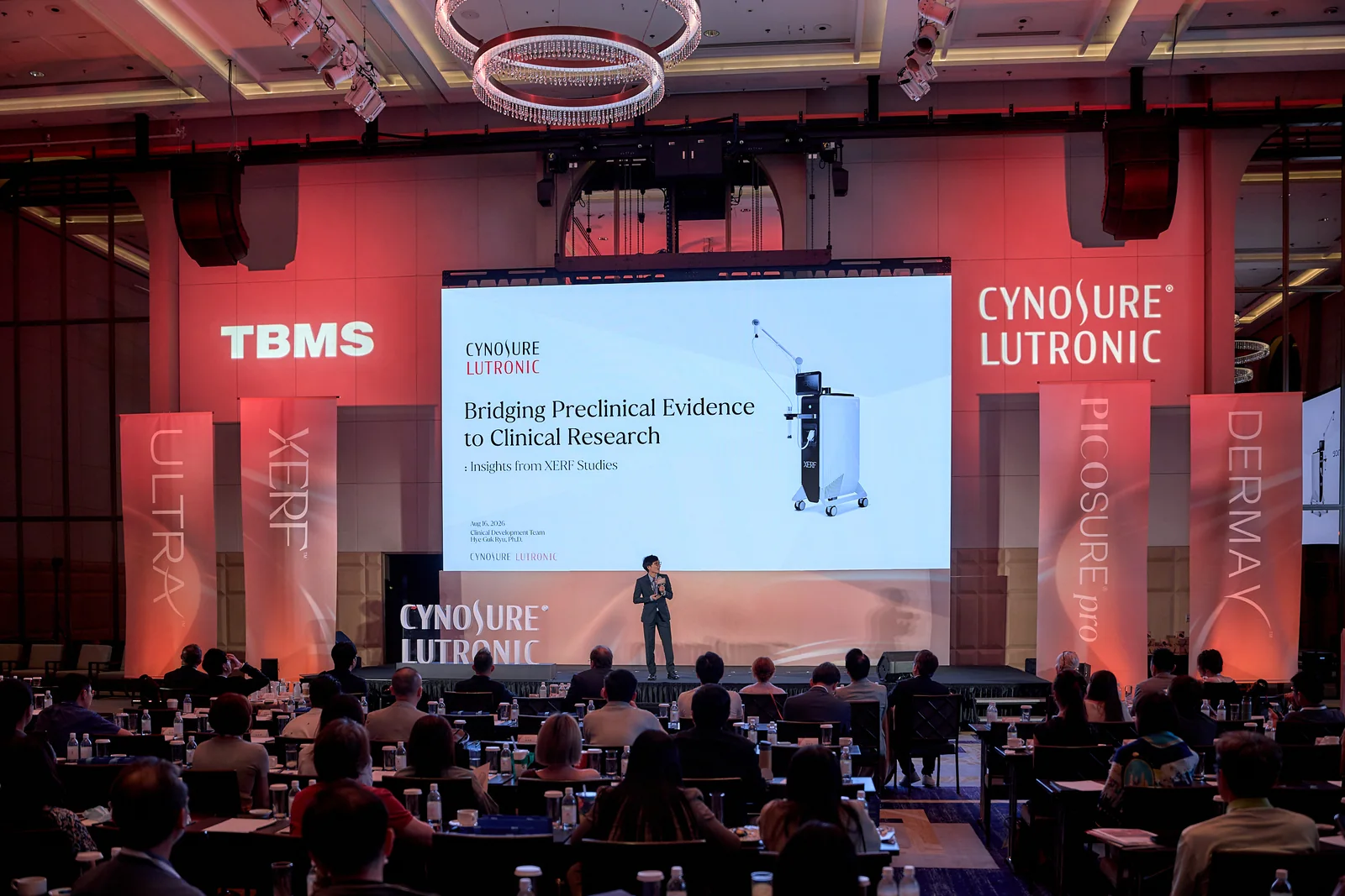 The Esthetic Synthesis Taiwan Summit 會場主舞台與與會醫師