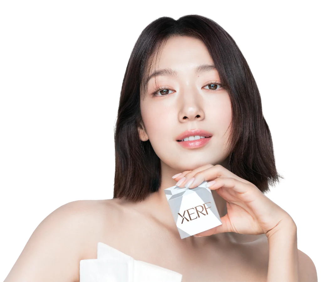 XERF 品牌大使 朴信惠手持 XERF 盒裝
